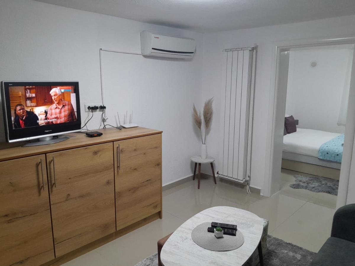 Apartmani Bet Gradacac 1 Maj Broj 24 Exteriör bild